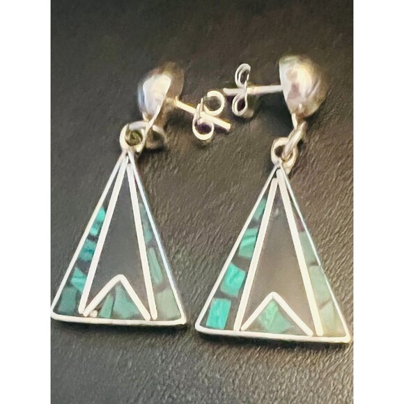 Vtg 925 Silver Crushed Malachite Onyx Inlay Triangle Drop Dangle Earrings Mexico - Picture 1 of 9